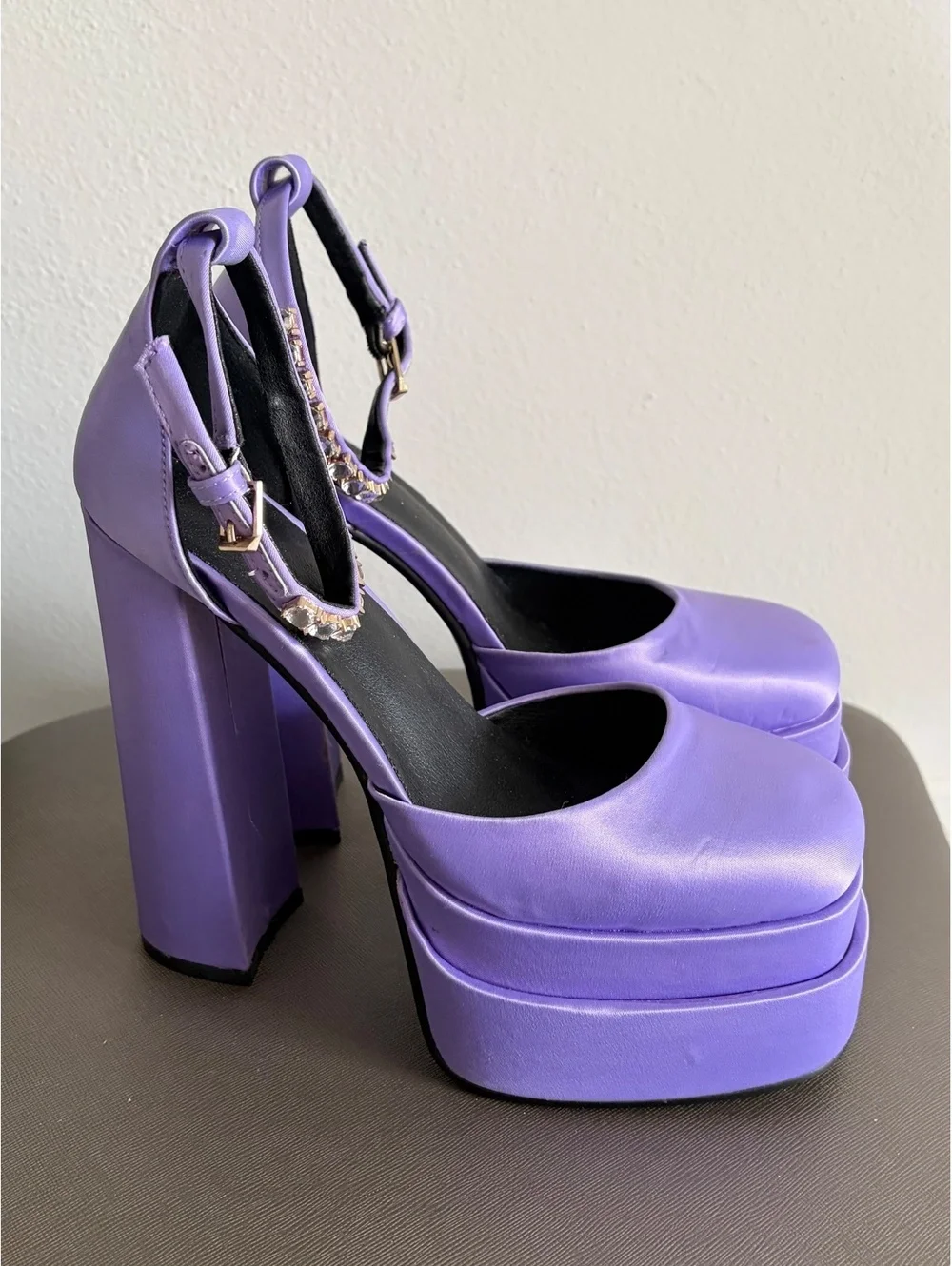 Y2K Purple Satin Platform Heels Size 8 Rhinestone Chunky High Heels